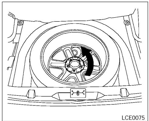 NISSAN MAXIMA 2005 - 6-2 En cas d'urgence - 2