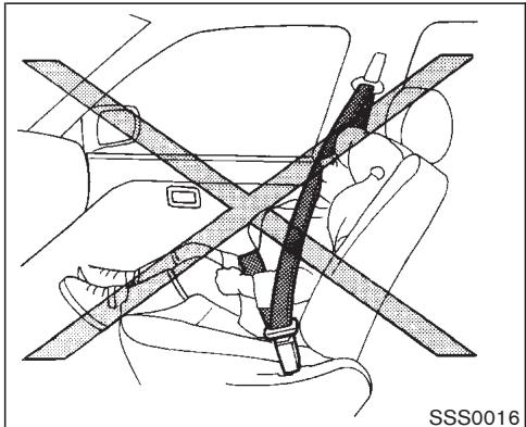 NISSAN MURANO 2004 - ATTENTION - 2