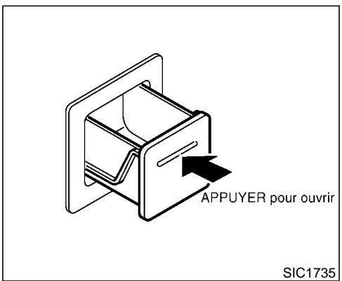 NISSAN PATHFINDER 2002 - ATTENTION - 1