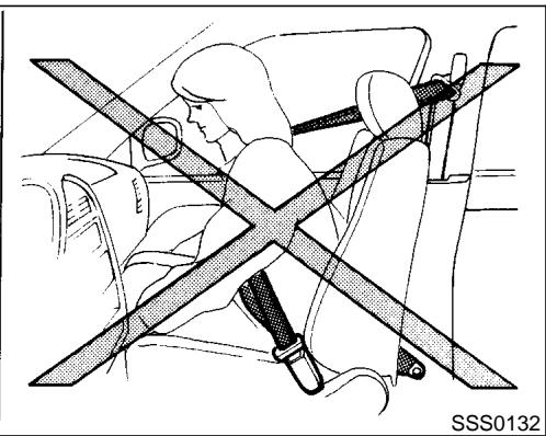 NISSAN PATHFINDER 2002 - ATTENTION - 2