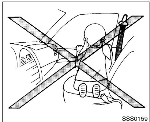 NISSAN PATHFINDER 2004 - ATTENTION - 3