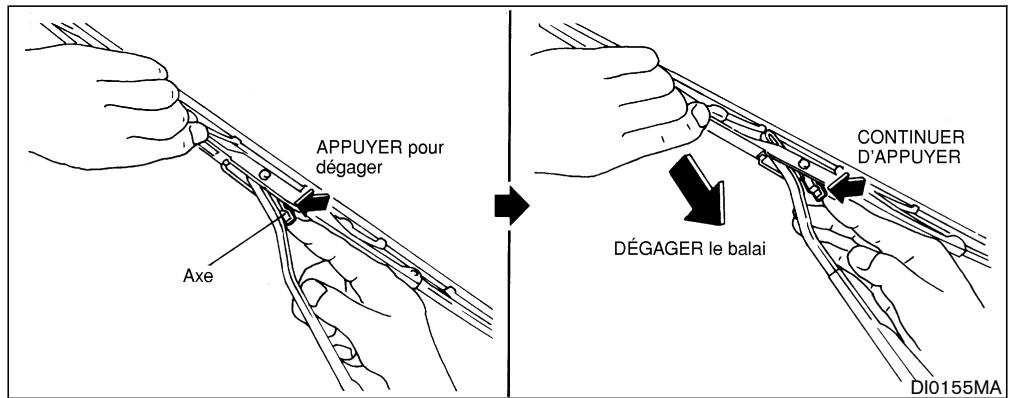 NISSAN PATHFINDER 2004 - BALAIS D'ESSUIE-GLACE DE PARE-BRISE - 1