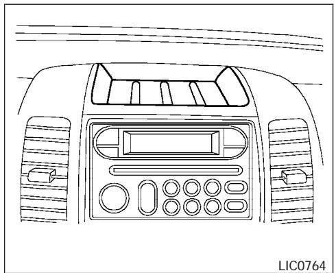 NISSAN PATHFINDER 2005 - RANGEMENT - 1