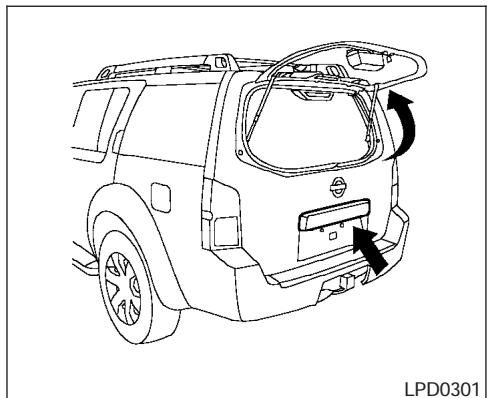 NISSAN PATHFINDER 2006 - POIGNEE D'OUVERTURE DU HAYON - 1