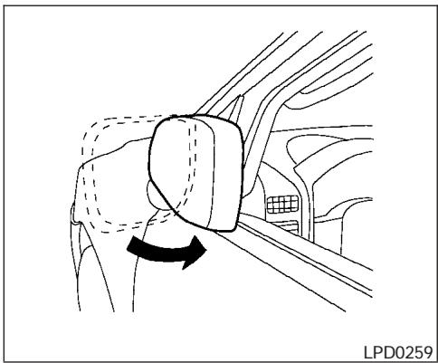 NISSAN PATHFINDER 2006 - Rétroviseurs chauffants (selon l'équipement du vehicule) - 1