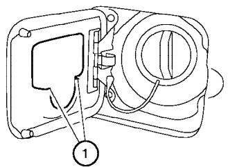 NISSAN PATHFINDER 2006 - OUVERTURE DE LA TRAPPE DU RÉSERVOIR DE CARBURANT - 1