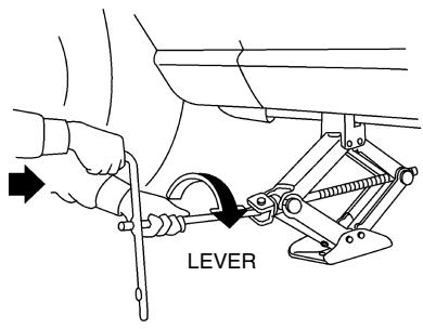 NISSAN QUEST 2001 - Posez le cric sur un sol plat et dur. - 2