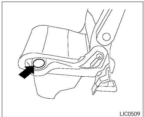 NISSAN QUEST 2004 - ATTENTION - 1