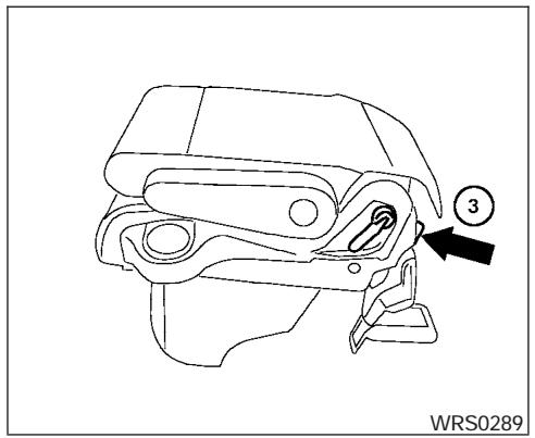 NISSAN QUEST 2005 - Basculement des sièges capitaines de la deuxième rangée - 1