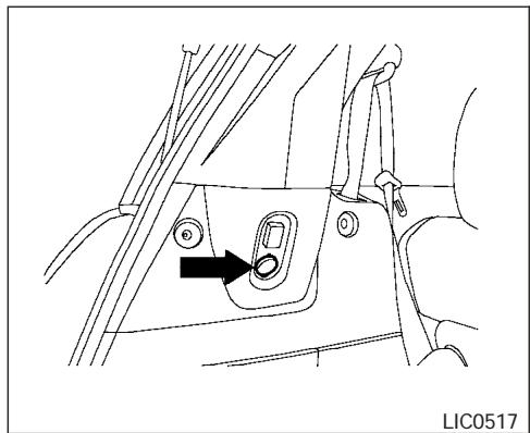 NISSAN QUEST 2005 - RANGEMENT - 1