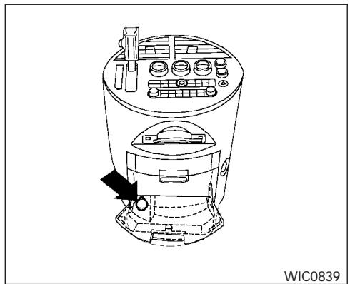 NISSAN QUEST 2005 - AVERTISSEMENT - 2
