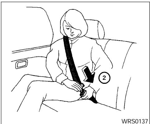 NISSAN QUEST 2007 - Siège avant à réglage électrique illustré Bouclage des ceintures de sécurité - 1