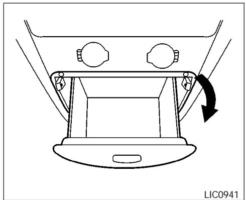 NISSAN QUEST 2007 - RANGEMENT - 3