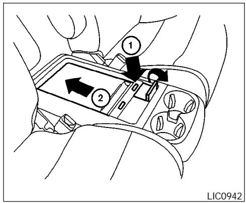 NISSAN QUEST 2007 - RANGEMENT - 4