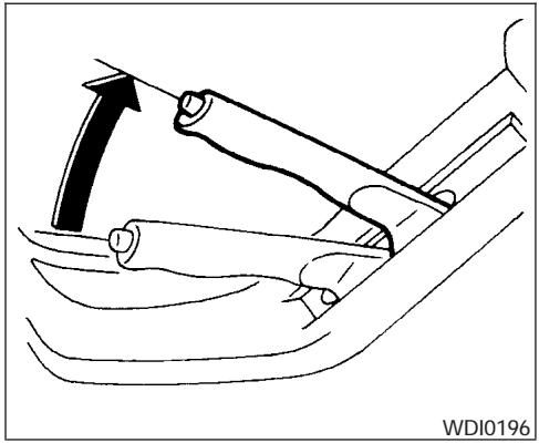 NISSAN SENTRA 2004 - ATTENTION - 2