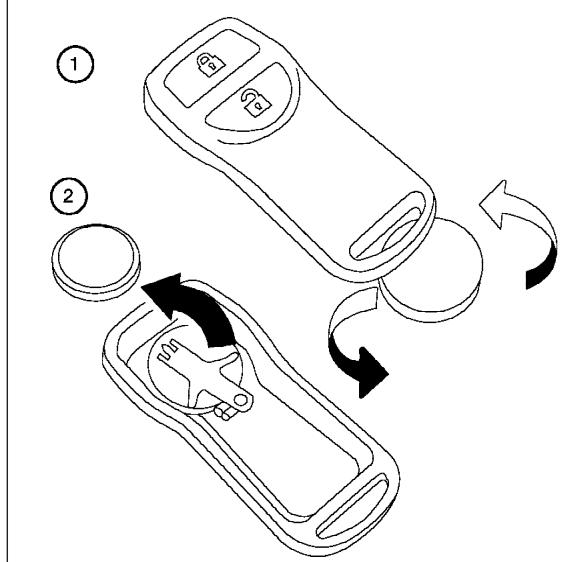 NISSAN TITAN 2004 - REEMPLACEMENT DE LA PILE DE LA TÉLECOMMANDE - 1