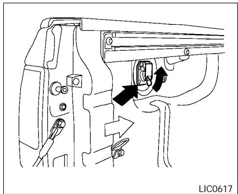 NISSAN TITAN 2004 - ATTENTION - 2
