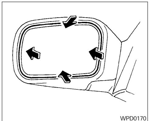 NISSAN TITAN 2004 - Commande électric (selon l'équipement du vehicule) - 1