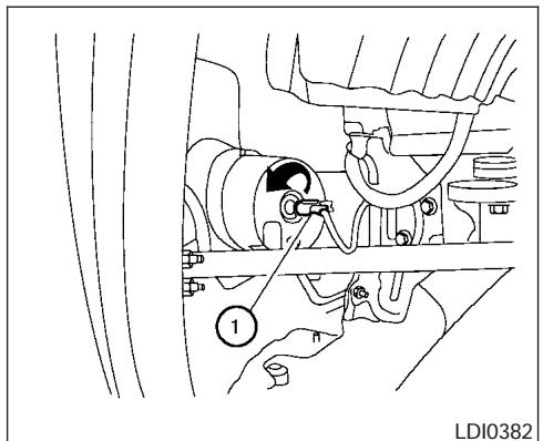 NISSAN TITAN 2004 - ATTENTION - 1