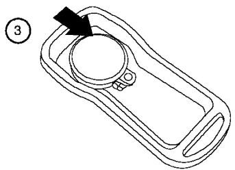 NISSAN TITAN 2004 - REEMPLACEMENT DE LA PILE DE LA TÉLECOMMANDE - 2