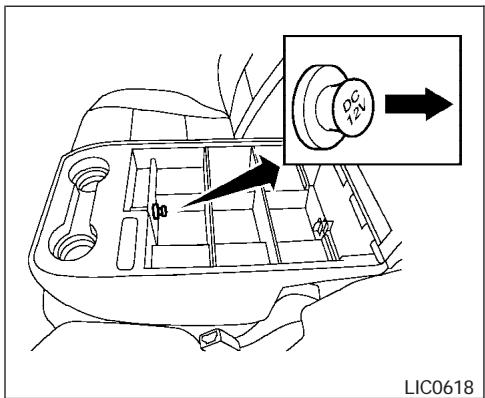 NISSAN TITAN 2004 - ATTENTION - 1
