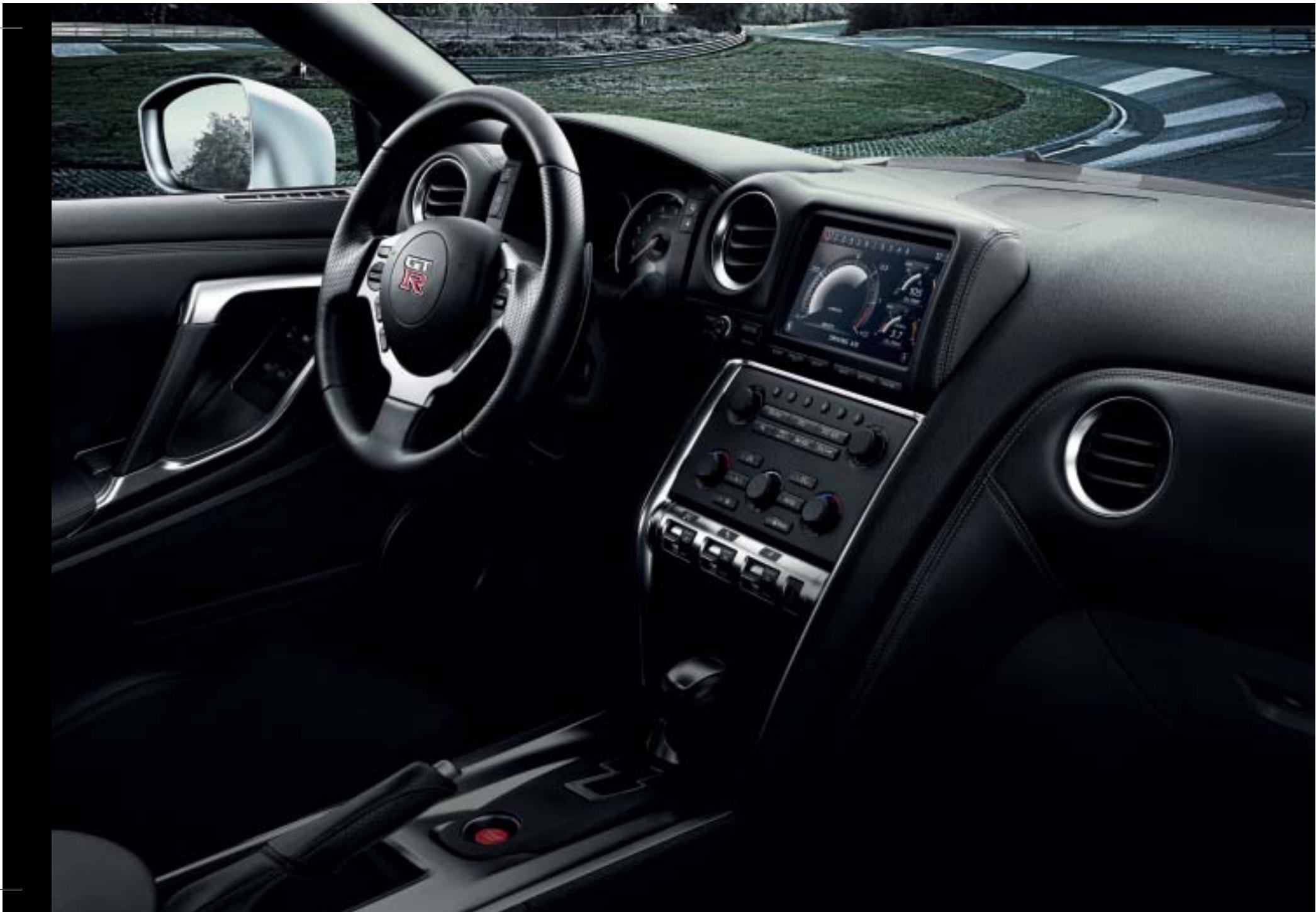 NISSAN GT-R - RAFFINÉE - 1
