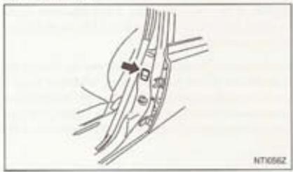 NISSAN QASHQAI+2 - NUMERO D'IDENTIFICATION DU VEHICULE (VIN) (numéro de châssis) - 3