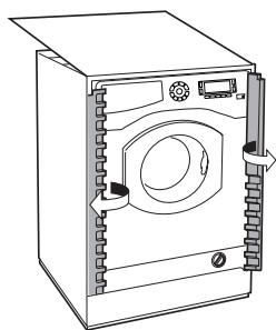 SCHOLTES MAXI SMLE 129 - Aplicación del panel de madera en la puerta e introducción de laquina en los muebles: - 3