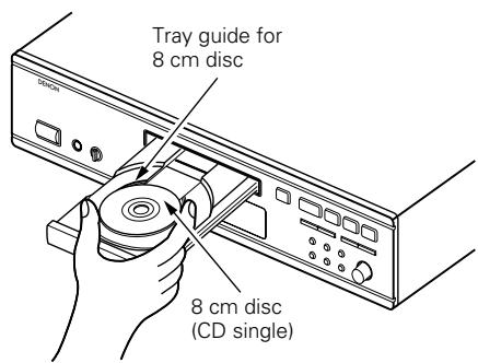 DENON DCD-685 - How to load a disc - 2