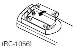 DENON DRA-700AE - Insertion des piles - 1