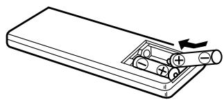 DENON DCM-280 - Insertion de la pile - 2