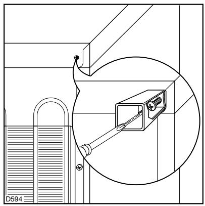 ZANUSSI ZA28S - Fixation des entretoises arrière - 1