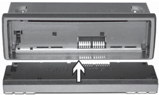 BLAUPUNKT TRAVELPILOT E2 - Poser la façade - 1