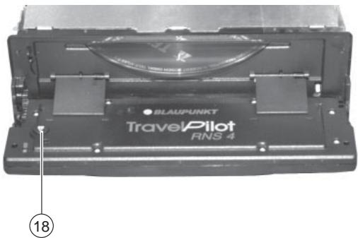 BLAUPUNKT TRAVELPILOT RNS4 - Inséorer un CD - 2