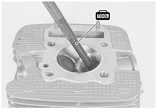 SUZUKI VANVAN 125 - 09916-34550: Alésoir de guide de soupape (5,5 mm) 09916-34542: poignée - 1