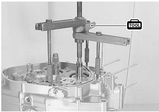 SUZUKI VANVAN 125 - 09920-13120: Séparateur de carter-moteur - 1