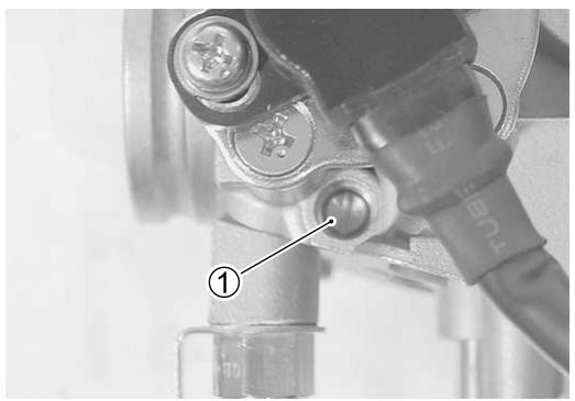 SUZUKI VANVAN 125 - Remplacer l'obturateur par un neuf. - 1