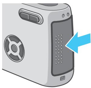 RICOH CAPILO RX - Faites glisser le volet de la batterie/carte. - 3