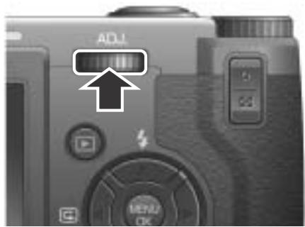 RICOH GR DIGITAL - Appuyez sur le sélecteur ADJ. - 1