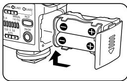 RICOH GF-1 - Batterien einlagen - 3