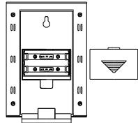 LA CROSSE TECHNOLOGY WS7027 - INSTALLATION ET REMPLACEMENT DES PILES DE LA STATION METEO - 1