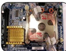 GIGABYTE 3D GALAXY II - Etape 2 Installation du tube - 5