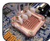 GIGABYTE GBT CHIPSET WATERBLOCK - Verrouillage du bloc d'eau : 4 différents types. - 19