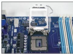 GIGABYTE GA-990FXA-UD7 - Installation d'un processeur Intel (sautez cette étape si la carte mère comprend un CPU intégré) - 1