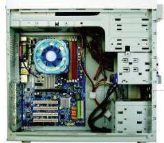 GIGABYTE GA-MA790FXT-UD5P - 4 - 1