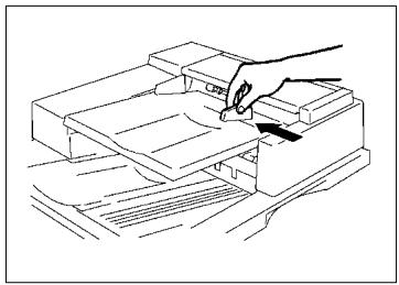 KONICA MINOLTA DI620 - Chargement des originaux - 1