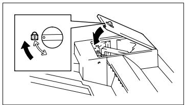 KONICA MINOLTA DI620 - Enlever le serrage papier dans l'agrafeuse - 11