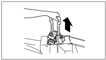 KONICA MINOLTA DI620 - Remplacer la cartouche d'agrafes - 13