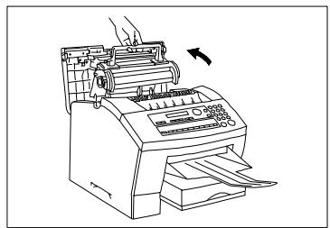 KONICA MINOLTA MF1600E - Remplacement de la recharge de toner - 1