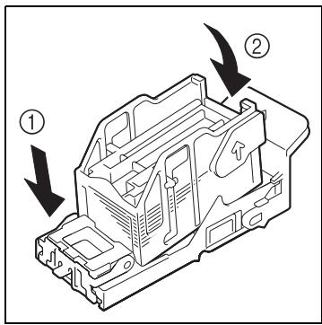 KONICA MINOLTA BIZHUB PRO C5500 - Insertion d'une nouvelle cartouche d'agrafes dans l'Unité d'agrafage FS-520 - 6